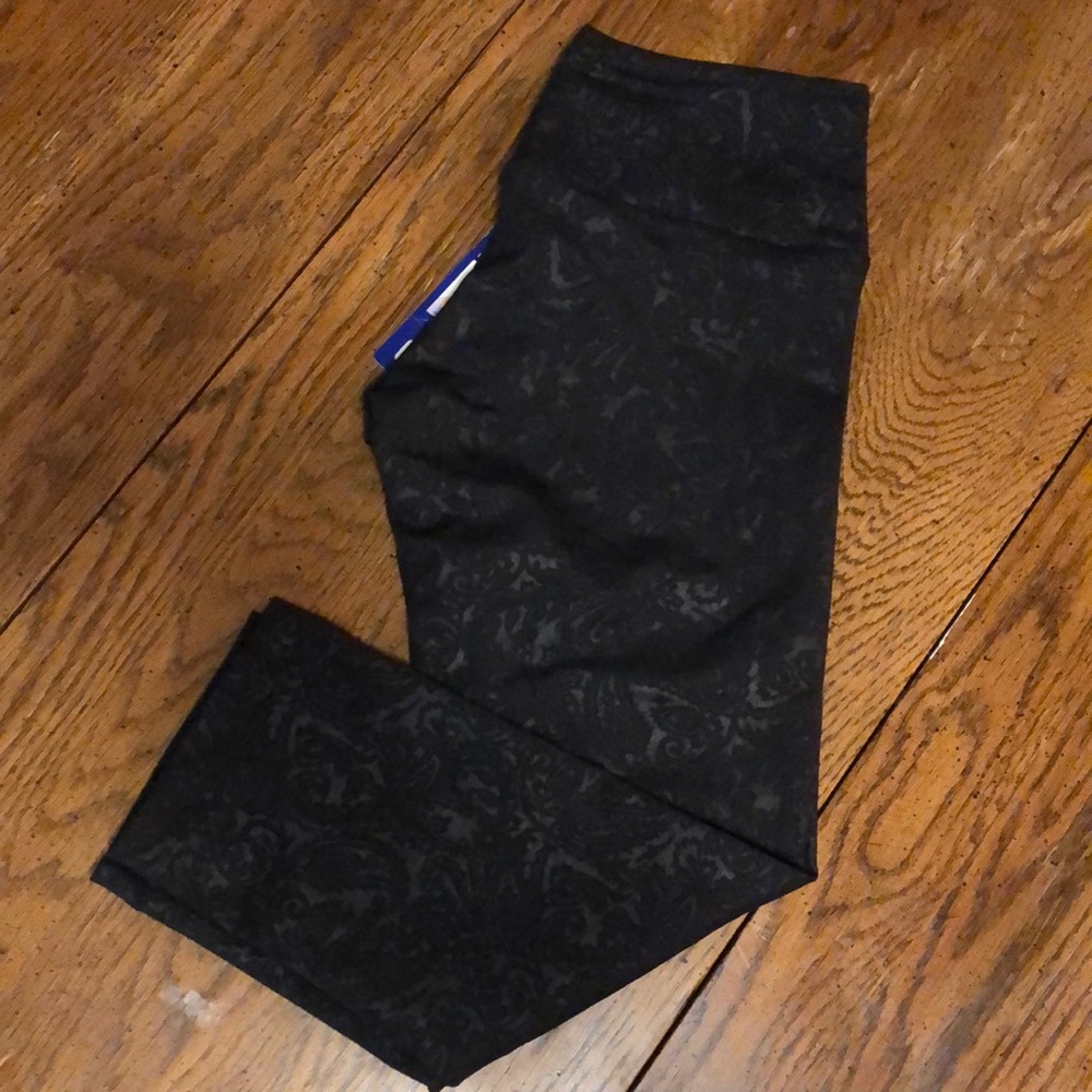 Black floral print Capri legging